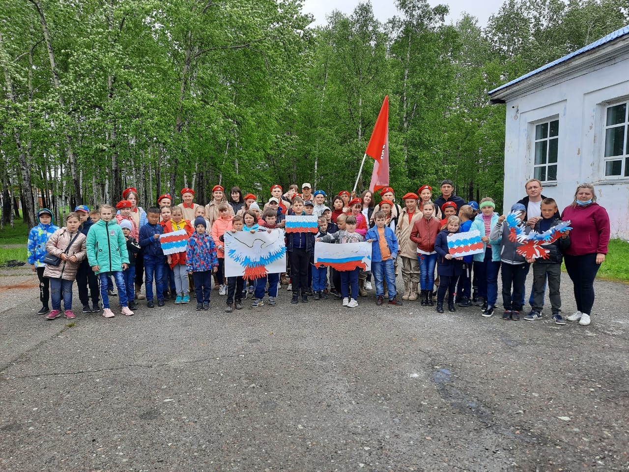 Погода в смирных на неделю. МБОУ СОШ пгт Смирных. Поселок Смирных. Лагерь дневного пребывания Алые паруса. Пгт Смирных Сахалинской области.